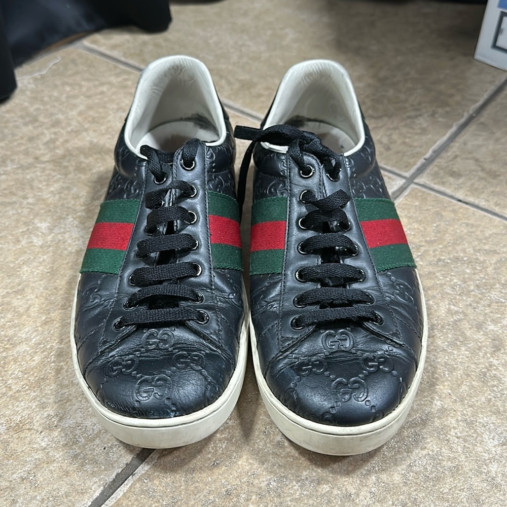 Men’s Gucci sneakers